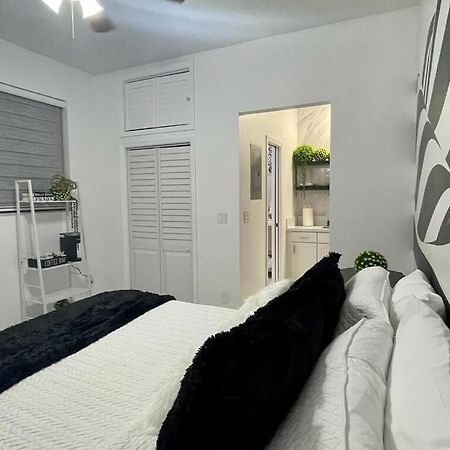 Cozy Studio, Prime Location, Remodeled, 1 Parking West Palm Beach Exterior foto